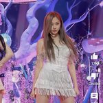 <b>지젤</b>이 ㄹㅇ 몸매 ㅅㅌㅊ인데