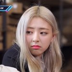 [모두드루와] 있지 유나는 대체 왜 이 얼굴이 없어<b>진</b> 거임?