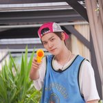 남돌이 뭐라고 팬들이 이렇게까지 하는 거임?