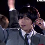 <b>방방콘</b> 보는데 뷔 이때