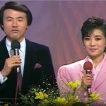 여자 <b>mc</b> 어깨가 왜케 넓을까요??