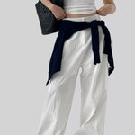 와이드<b>팬츠</b> 즐겨 입는 애들아