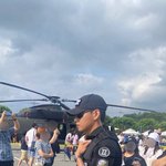 군사경찰복 입은 <b>뷔</b> 목격짤