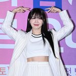 정은지, <b>일자</b>복근 돋보이며 러블리 ‘고양이 귀’ [포토엔HD]