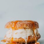 들어는 봤니? '<b>도넛</b> 아이스크림 샌드위치'