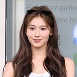 사나 출국 사진 봤는데