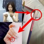 제니 <b>손톱사건</b>은 봐도봐도 웃김