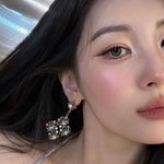 <b>선미</b> 이 립 색깔 아는 사람 ㅈㅂ 비슷한거라도