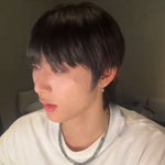 <b>라방</b>에서 애국가 부르는 아이돌