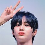 <b>글리터</b> 눈화장하고 팬싸인회 한 라이즈 원빈