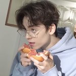 어느 <b>각도</b>에서 봐도 멋짐이 흐르잖아