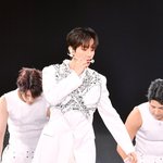 백현 <b>홍콩콘</b> 폼 미쳤는데 ;