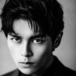 요즘 인기 있는 일본 20대 남배우 두명