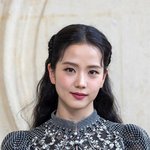 <b>지수</b> 이짤 봐