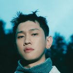 [공식]크러쉬, 허리 디스크 수술→활동 중단 "건강히 돌아오도록...