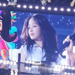 민지 일본 <b>팬미</b> 사진 너무 이쁘다