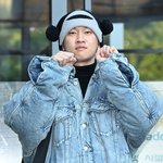 [모두드루와] 크러쉬, 조이를 향한 ‘냥냥’ <b>펀치</b> 포즈 [포토엔HD]