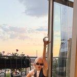 <b>리사</b>도 솔로 나왔네 이제 로제 솔로앨범 기다린다