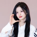 <b>설윤</b>은 기사사진이 젤 예쁘네
