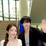 도대체 원빈은 왜 최근에야 머리 자른거임??