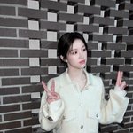 어떻게 이목구비가 이렇게 꽉 <b>차지</b>?