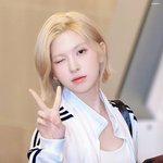 데뷔 후 첫 금발한 여돌