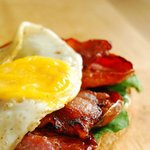 맛과 건강 모두 잡은 B.E.L.T 샌드위치