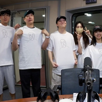 아이돌이 직접 그린 한 방송국 <b>팀원</b>들 티