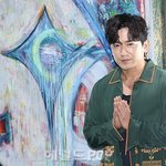 [포토]이민우, 화가의 꿈이뤘어요