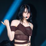 [댓글부탁해] [사진]이채연,'<b>압도</b>하는 걸크러쉬'