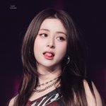 [댓글부탁해] 와 <b>허윤진</b> 좀.나이쁘다
