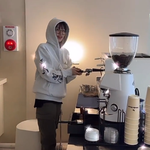 친오빠 최성민 옆에서 포터필터 든 최예나...'훈훈'