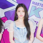 설렘 반 두려움 반”…‘이규한’ 브브걸 출신 유정, 소속사 이적...