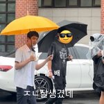 진 <b>실물</b> 본 남고생들 반응ㅋㅋㅋ