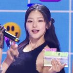 키오프 <b>앵콜때</b> 하늘이한테만 뽀뽀안해줌..?