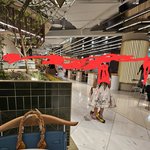 실내에서 애들 킥보드타게 내버려<b>두지</b> 맙시다요