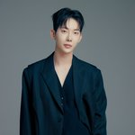 [모두드루와] 데뷔 후 18년 만에 첫 프로필 <b>사진</b> 찍은 남돌.<b>jpg</b>