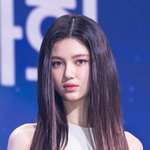 [댓글부탁해] [현장포토] "요정과 아이컨택"...다니엘, 심쿵...