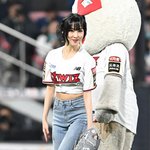 [댓글부탁해] 유주,'시구 잘했죠?' [사진]