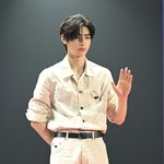 이게 기사사진이라니..