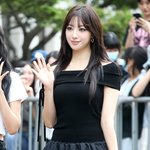 오늘자 바비인형 같았던 하이키 <b>리이나</b> 뮤직뱅크 출근길.jpg