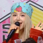 [모두드루와] 오늘 뉴진스 <b>음중</b> 인터뷰 보는데 커엽다 ㅋㅋ