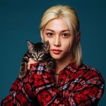 필릭스 매력이 <b>저음</b>이라며