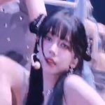 오늘자 에스파 콘 카리나 전광판 <b>jpg</b>