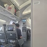 비행기 좌석 <b>민폐</b> 승객들 ㅠㅠㅠ