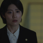 상사 남편의 불륜 현장을 목격했는데 상사에게 말할까요?