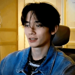 킹덤 방송시 비주얼로 짤 생겼던 작곡가 근황