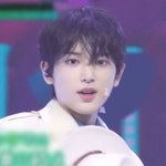 <b>사쿠</b>야 약간 하루아 옆으로 늘린거같이생김