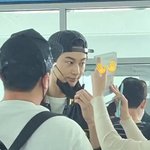 변우석 홍콩 <b>출국때</b> 여권정보 다 털렸을듯