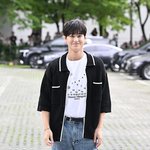 김범 '<b>캐주얼</b>룩에도 돋보이는 잘생김'